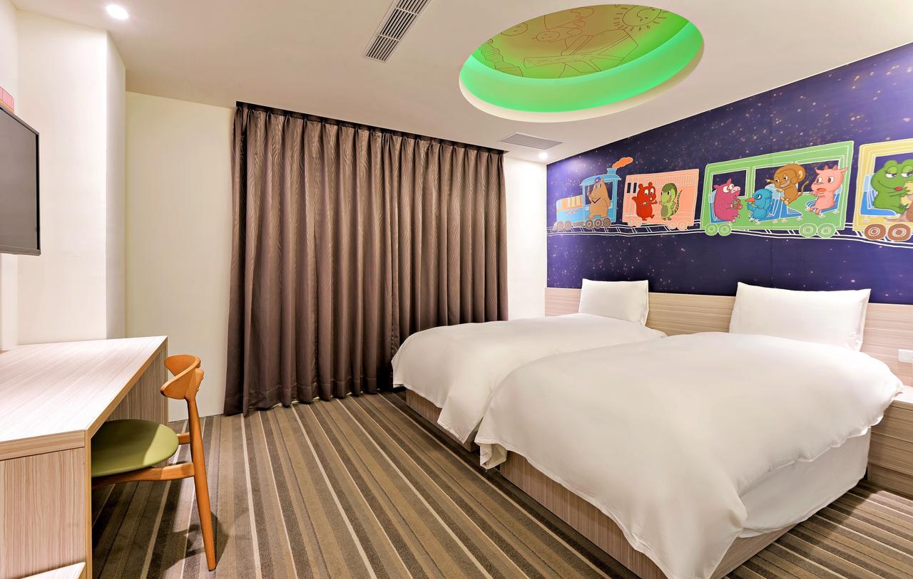 Whoops Hotel Tajcshung Kültér fotó